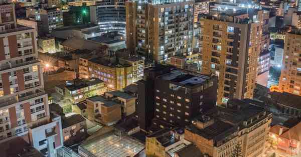 智能机器人跳拉花