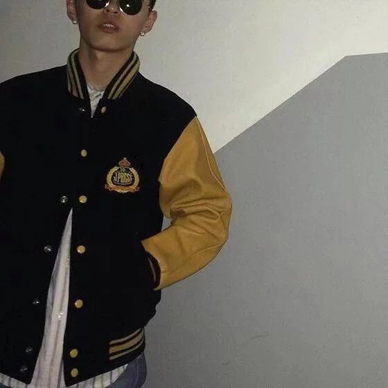 逄岚巧艺