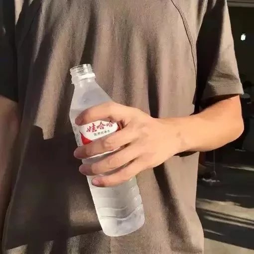 颜善妮政